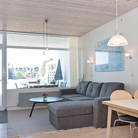 Apartment 4 Person On A In Glesborg