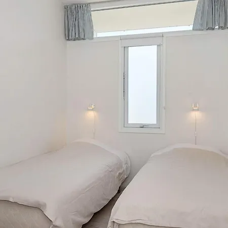 Apartment 4 Person On A In *